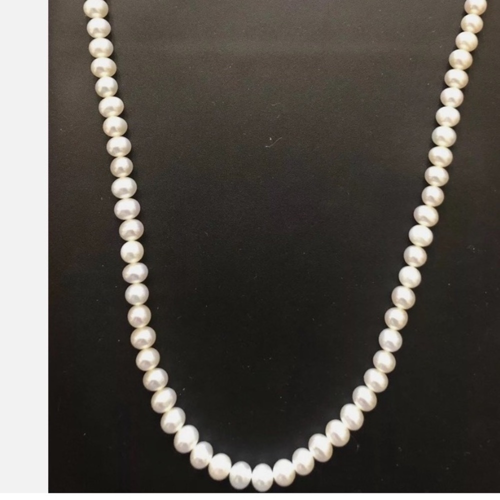 Classic White Cultured Freshwater Pearl Strand Necklace